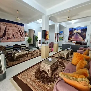 Bed and breakfast Grand &hostel